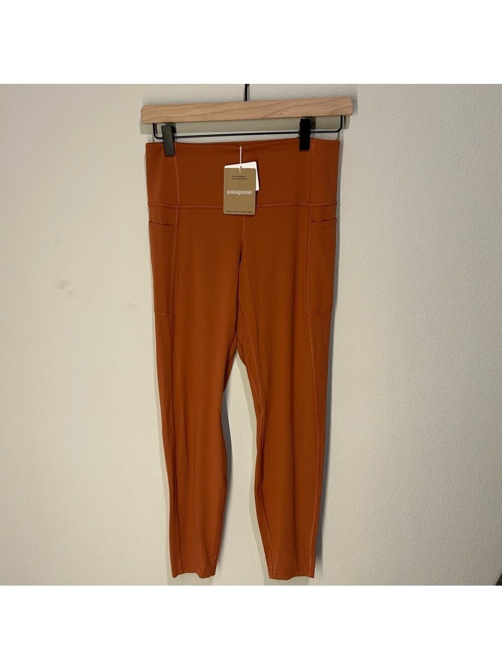 Patagonia W's Maipo 7/8 Stash Tights Burl Red Size Medium NWT - Picture 3 of 5